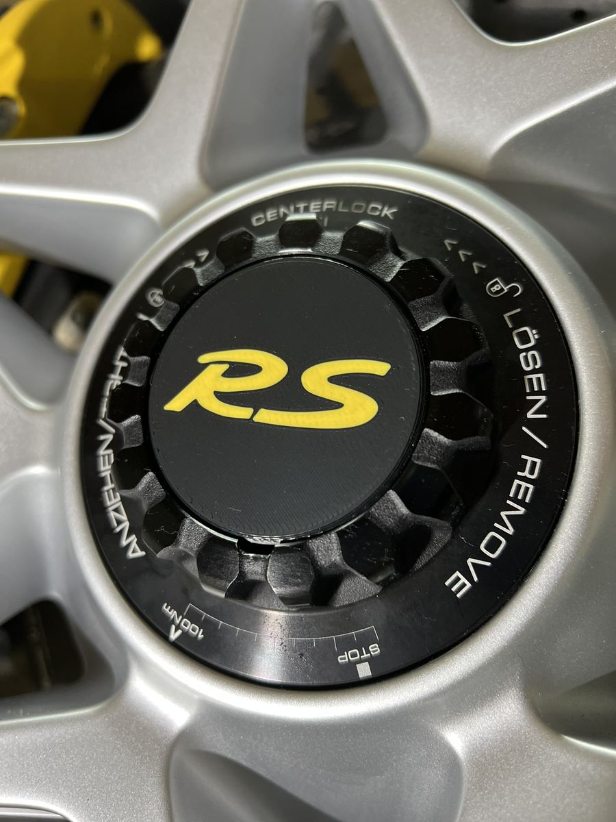 Centre Lock Caps, Smooth OEM-style smooth centre lock cover caps